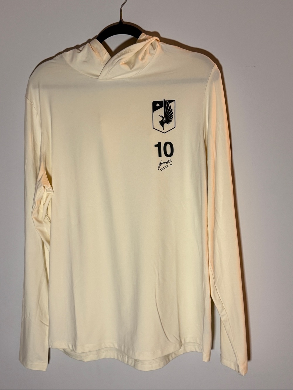 UNRL MNUFC Hooded Long Sleeve Shirt - Cream, Number 10 Matheus Cuna